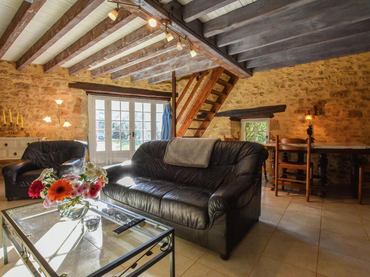 Cosy Holiday Home In Lantheuil With Garden Villefranche-du-Périgord Esterno foto
