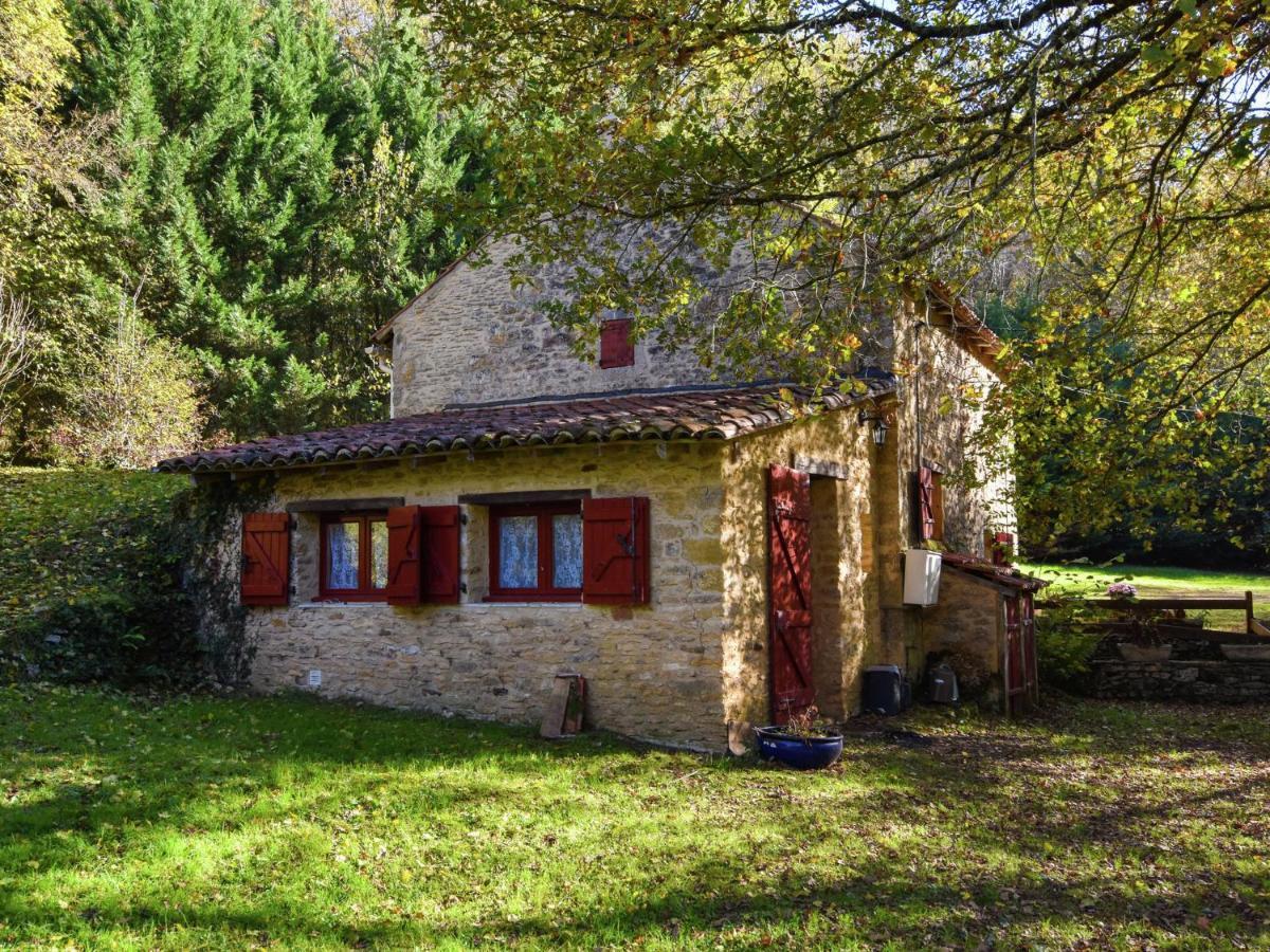 Cosy Holiday Home In Lantheuil With Garden Villefranche-du-Périgord Esterno foto