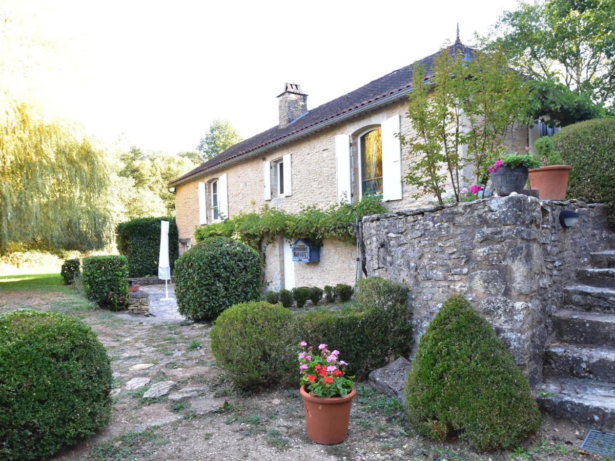 Cosy Holiday Home In Lantheuil With Garden Villefranche-du-Périgord Esterno foto