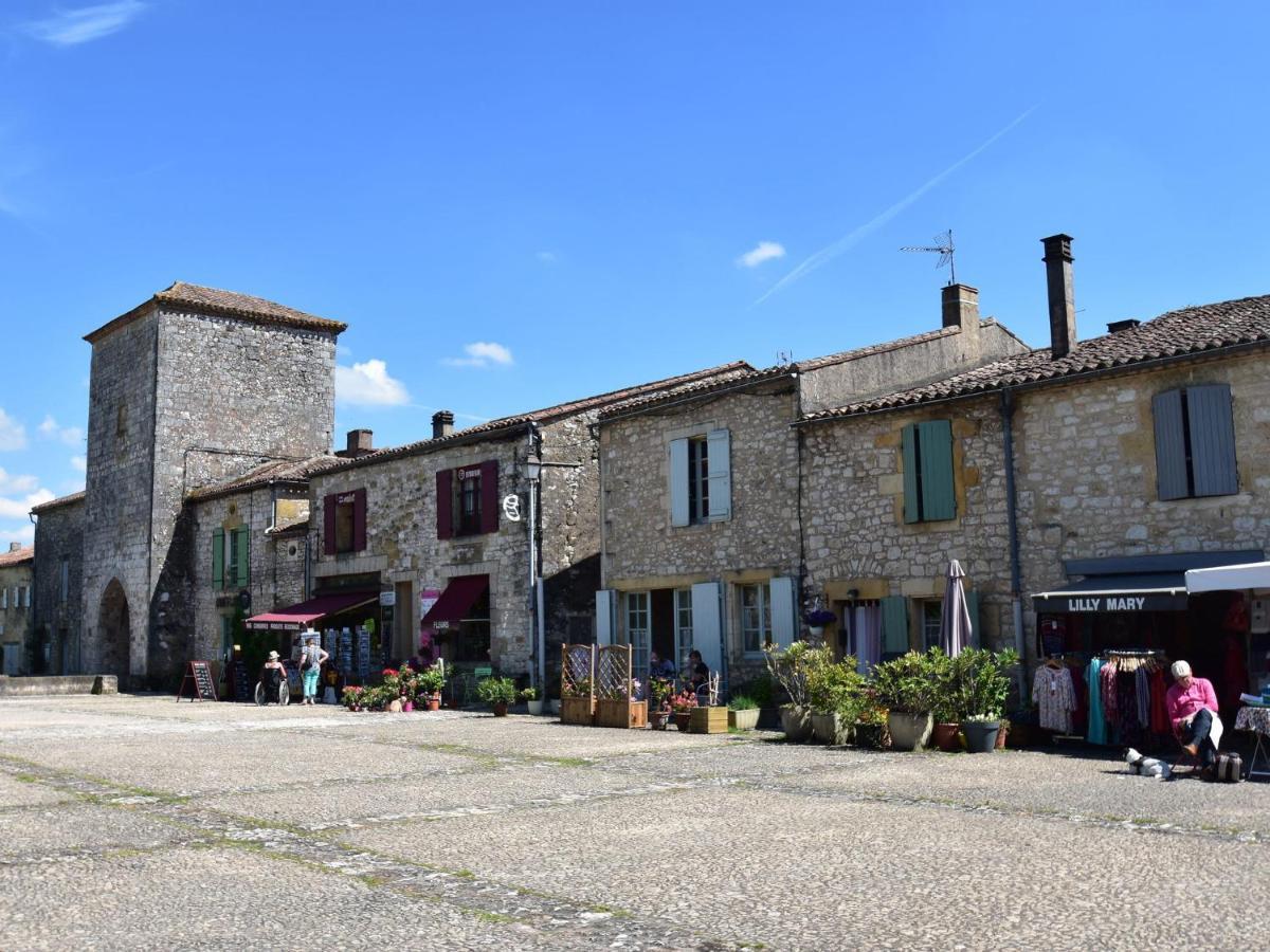 Cosy Holiday Home In Lantheuil With Garden Villefranche-du-Périgord Esterno foto