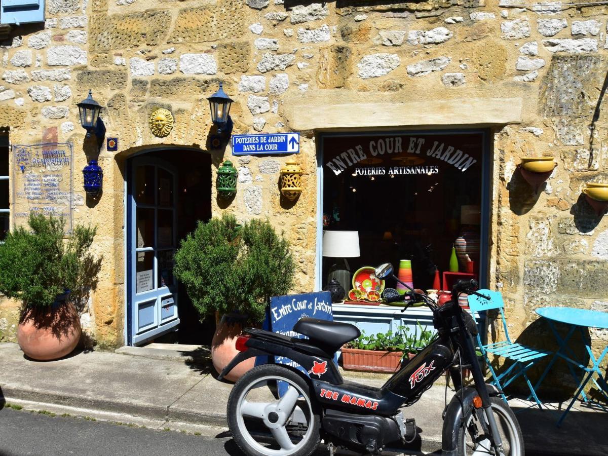 Cosy Holiday Home In Lantheuil With Garden Villefranche-du-Périgord Esterno foto