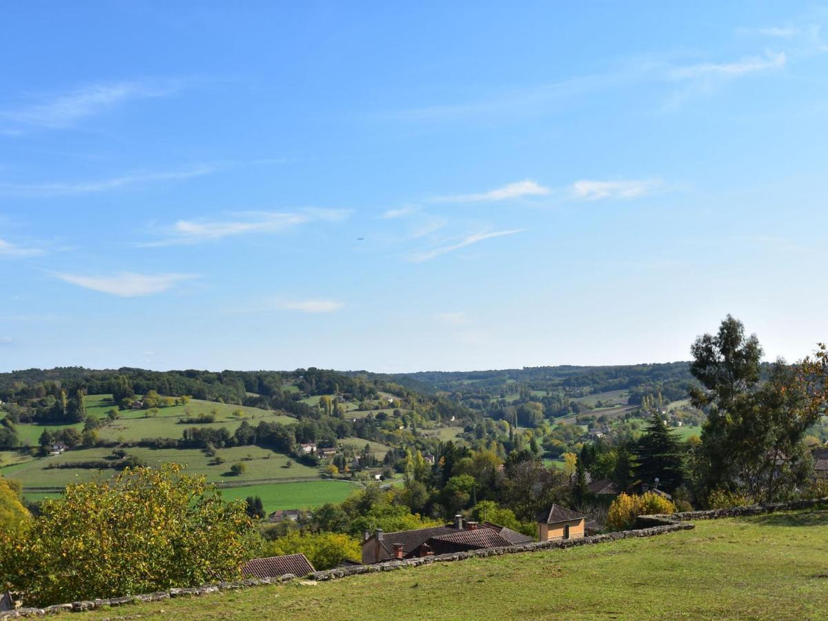 Cosy Holiday Home In Lantheuil With Garden Villefranche-du-Périgord Esterno foto