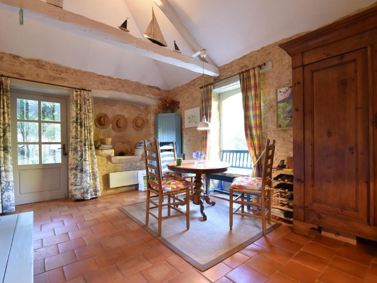 Cosy Holiday Home In Lantheuil With Garden Villefranche-du-Périgord Esterno foto