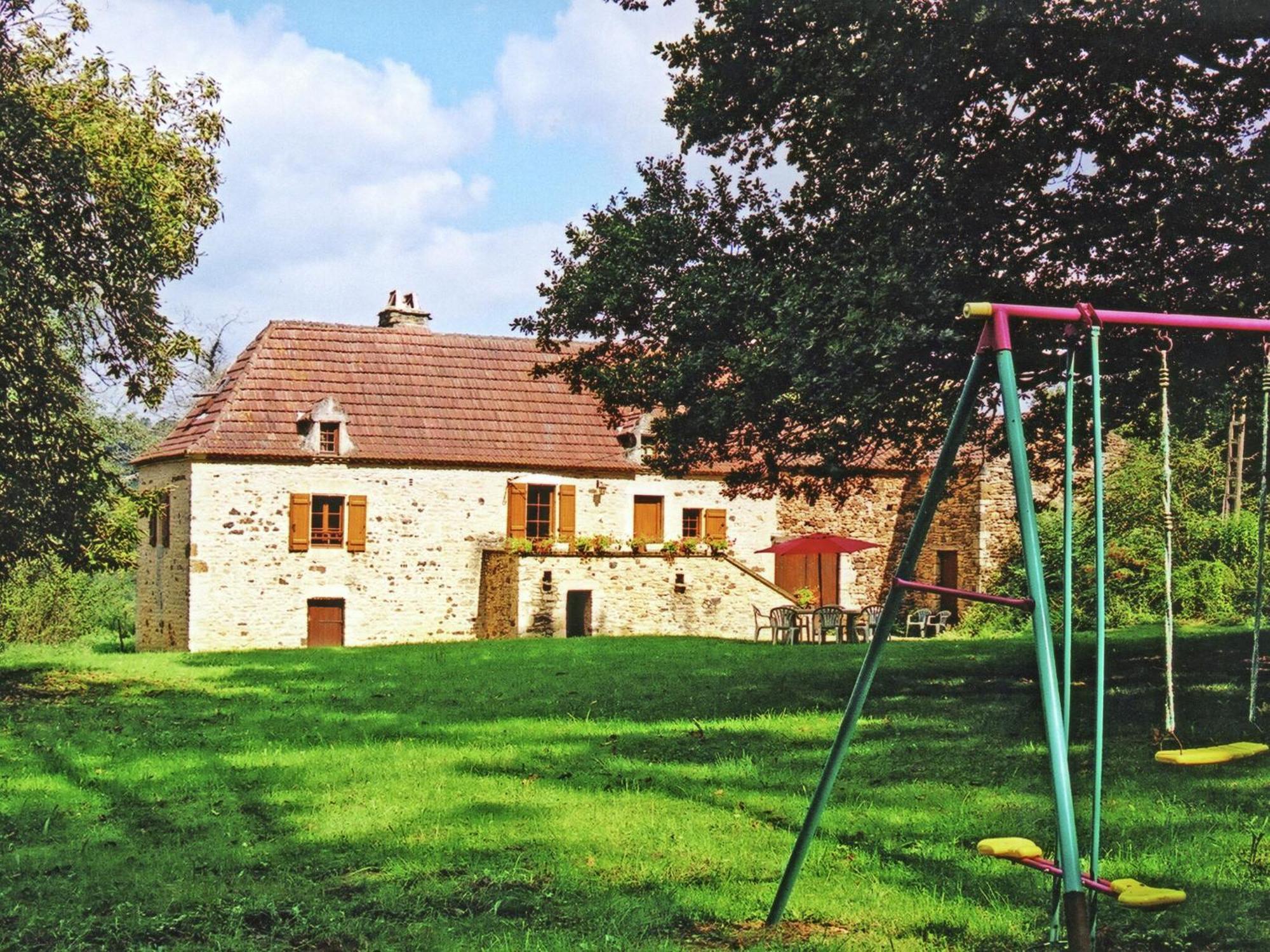 Cosy Holiday Home In Lantheuil With Garden Villefranche-du-Périgord Esterno foto