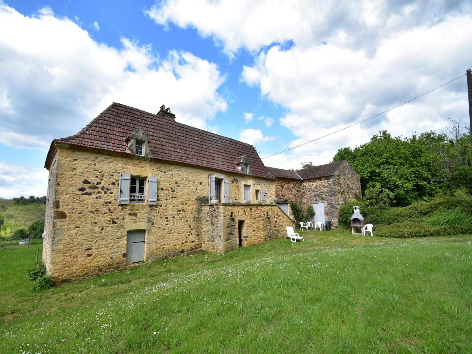 Cosy Holiday Home In Lantheuil With Garden Villefranche-du-Périgord Esterno foto