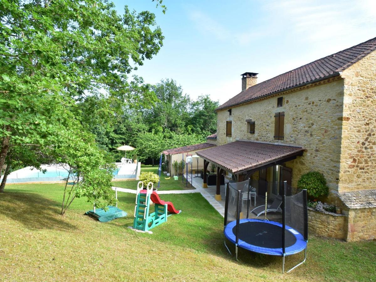 Cosy Holiday Home In Lantheuil With Garden Villefranche-du-Périgord Esterno foto